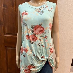 Brenda’s USA Floral Twist Top